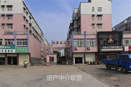 南湖金屋小区南区套三，全明户型好楼层，带附房