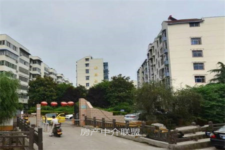 城北北大绿洲家园2室2厅1卫39万84m2简单装修出售